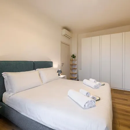 Modica, 16 - Near Iulm Apartman Milánó