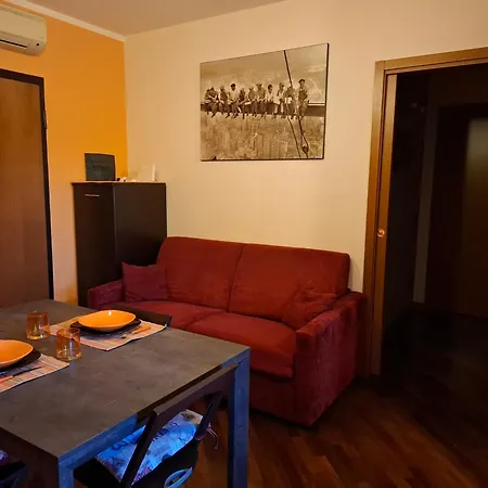 Dibrazzo's Apartment