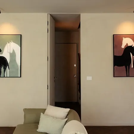 The Sole Penthouse - Duomo View ميلان