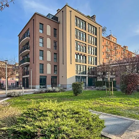 Navigli Loft 20 *