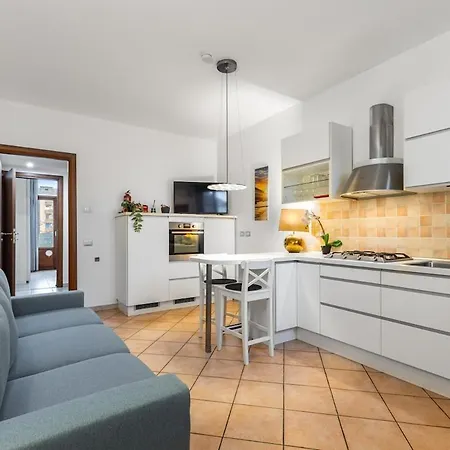 Modern Apartment, Cimiano Metro, Wifi, Ac Apartamento *