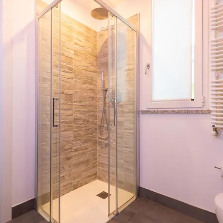 Apartment I-host - Ticinese 107