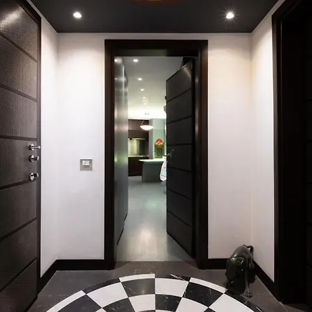 Modern And Particular In The Center Appartement