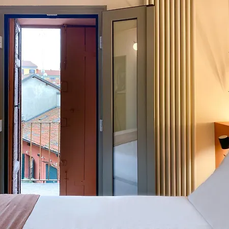 Design Canal Navigli View * Milano