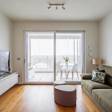 The Luxe Naviglio - 5 Min From Metro M4 Frattini * Milan