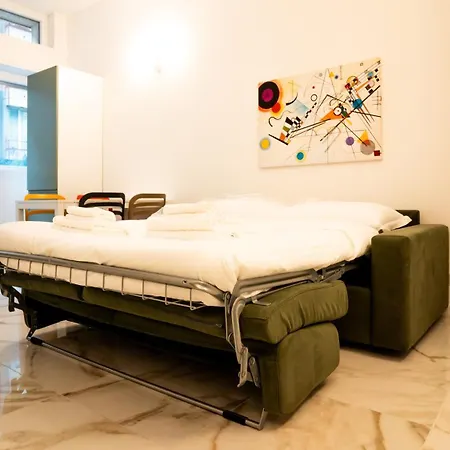 Oxart – Design A Due Passi Da Loreto Appartamento