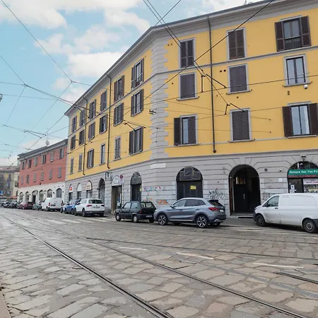 Design Canal Navigli View * 밀라노