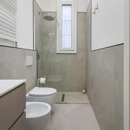 Luxury 2-bedroom Station * Милан