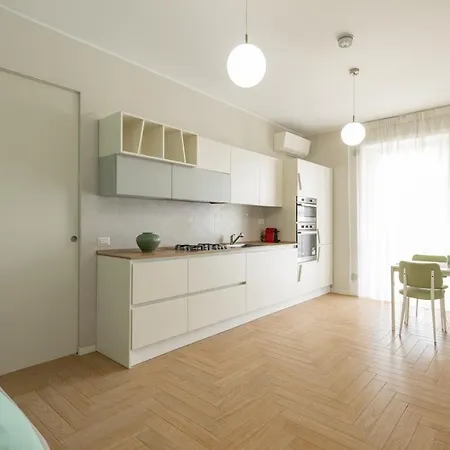 Appartement Bdc - Tender 2bdr At Navigli Area Milaan