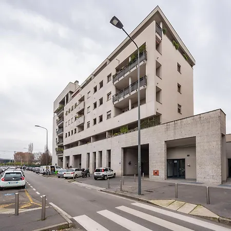 Tolstoj 1, Superior By Smartstay - Via Tortona, M4, Navigli