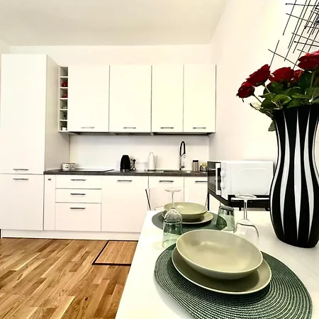 Appartement Albani Life, Stile & Comfort In Soluzione Silenziosa E Indipendente, Comoda Per Stadio San Siro, Rho Fiera E Life Milan