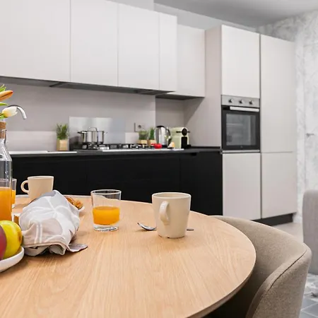 Apartament Italianway Comfort - Certosa 19 *