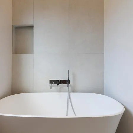 Appartement Contempora - 2-beds, 2 Baths With Balcony - Guastalla *