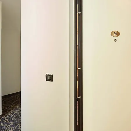 Apartamento Pier Capponi Milão