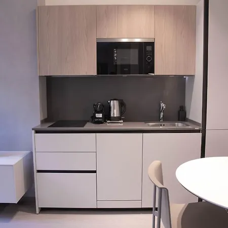 Dhome * Milano
