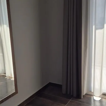 V7 Hotell