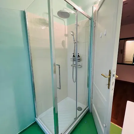 Correggio 44 - Velo Apartament