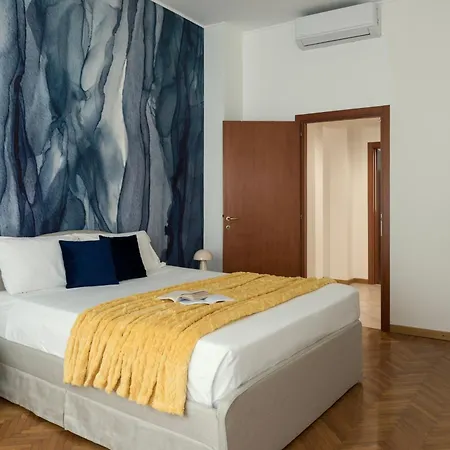 Exclusive Design - Duomo - Free Parking Апартаменты Милан