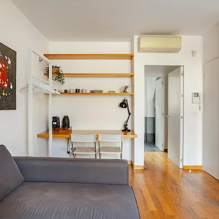 Independent House Private Garden Vakantiehuis Milaan