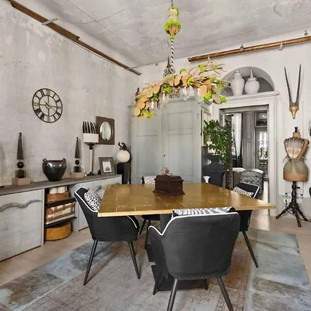 La Piadineria Duomo Bed & Breakfast