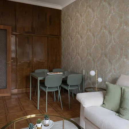 Boutique Dreams - Near Center - M4 Apartment Mailand