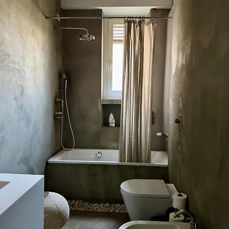 Appartement Urban Retreat Minutes Away From Duomo Cathedral Milaan