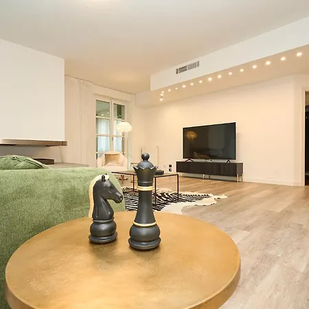 Absolute Luxury Home, 15 Minutes Walk San Siro Mailand