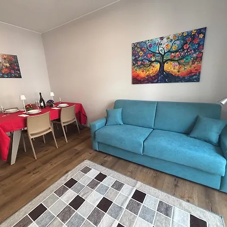 El Mee Canton Apartman
