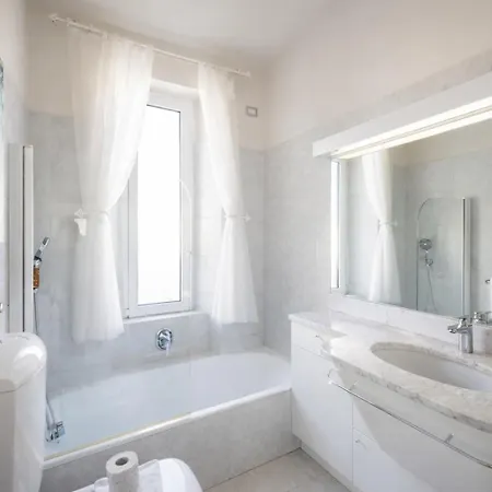 Elegant 3br 15 Min Walk To The Duomo, 2 Min To Sempione