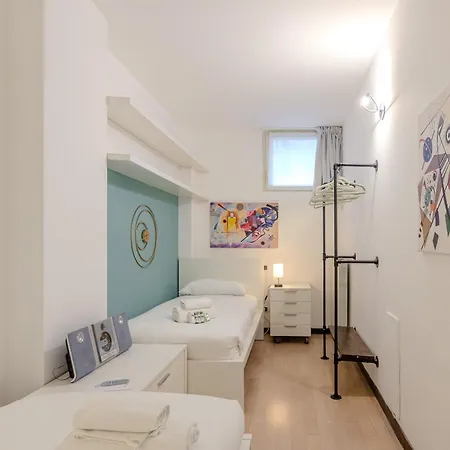 Isola Oasis - Loft With Garden & Free Private Garage * Милан