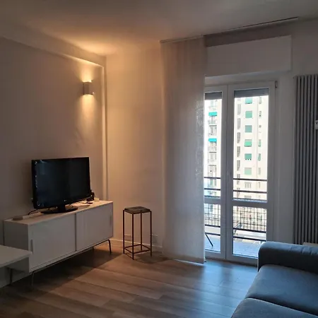 Stylish Renovated Flat In The Heart Of Tortona Design District Lägenhet *