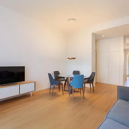 Easyhomes - Piazza Erculea Daire *