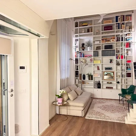 Intomilan I Design Loft San Babila Apartman