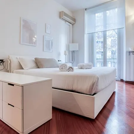 Appartement Easylife - - Montenero 10 - Porta Romana Milaan