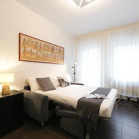 Contempora - Comfort And Style At Sempione Park Apartment Milan