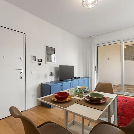Appartamento Bilocale Con Terrazzo Vicino M1 - San Siro *