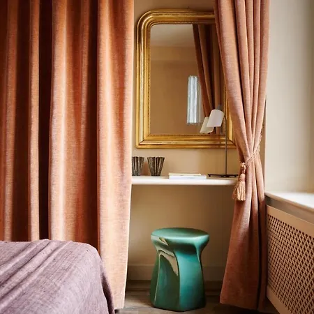 Garibaldi Luxury *