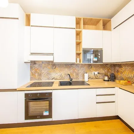 Luxurious 1bdr In Life, Sleeps 4 Apartman Milánó