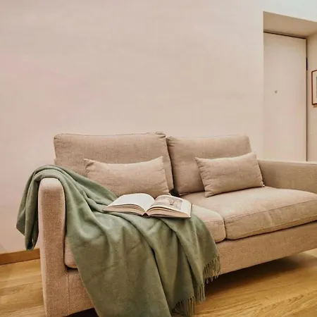 Hostmate - - Farini's Charm - Isola Lejlighed