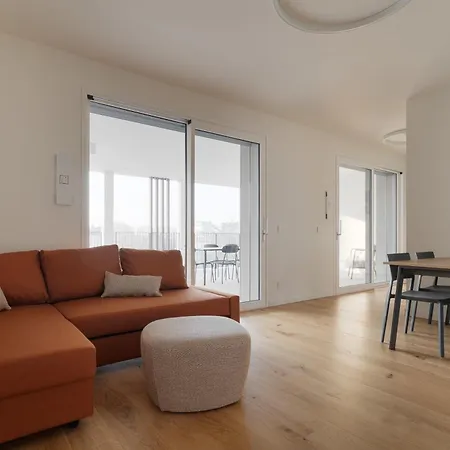 Guesthost - Modern Terrace Flat Lambrate Milan