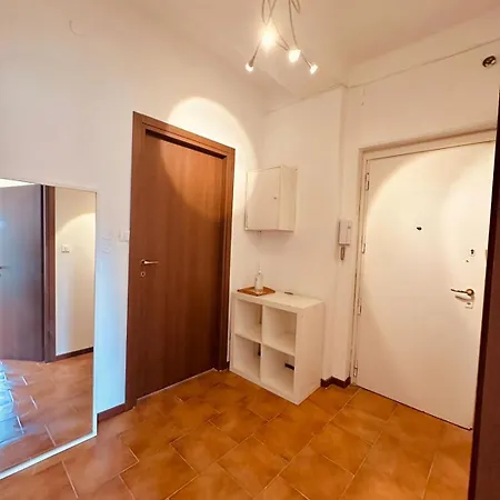 Apartament Modern Two-room Near M4 And Linate *