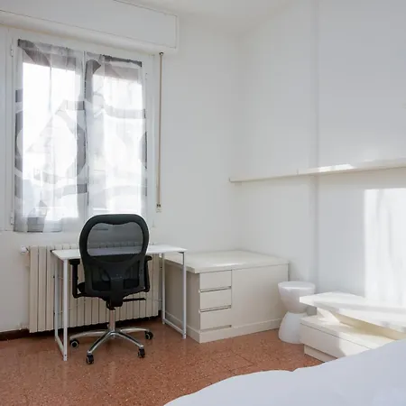 Apartman Homelovers Bright And White House Navigli District Milánó