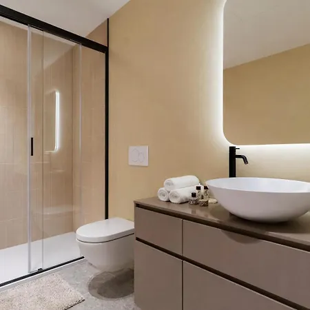 Nerogiardini - Lusso E Design A San Babila Appartement Milaan