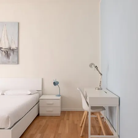 Charming 4 Person Navigli District - Mirable Pm Milan