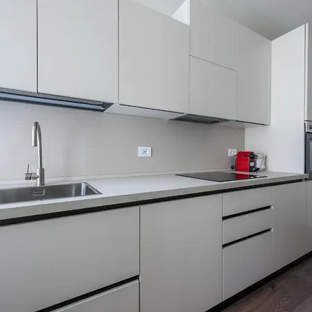 Stayeasy Santa Sofia 8-c - Duomo 2br Design Flat * Milánó