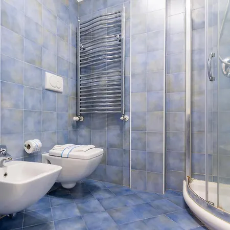 Apartament I-host Spacious 2br With 2 Baths & Balcony *