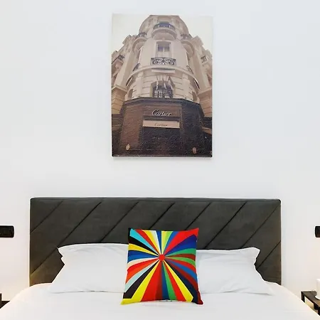 Apartment Elegance & Comfort I Balcony I Metro 200m