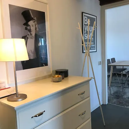 Daire Porta Venezia Panoramic Two-room