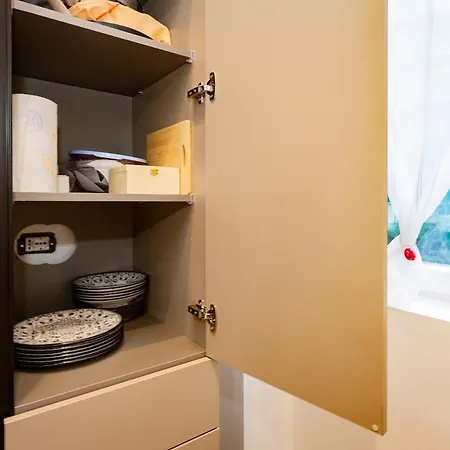 Andrea's Flat Studies Апартаменты