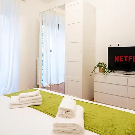 Ramazzini District - Elegant Flat X8 Апартаменты *